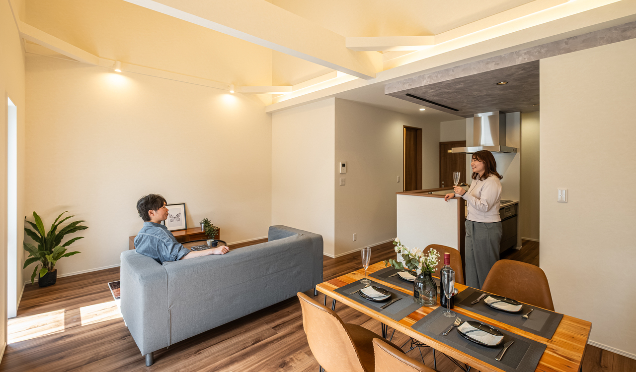 ヴィンテージテイストでコーディネートされた20畳の大空間LDK